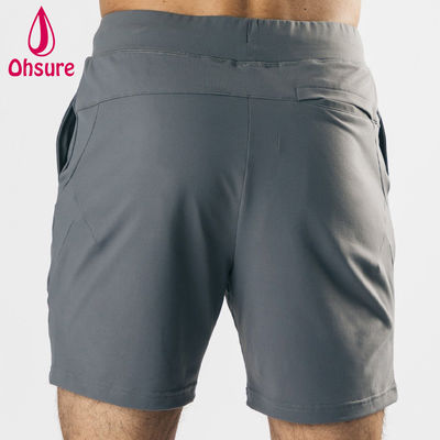 OEM Aangepast Logo Ontwerp Lichtgewicht Materiaal Vierweg Stretch Diepe Voorzakken Heren Sport Shorts Gym Training Shorts