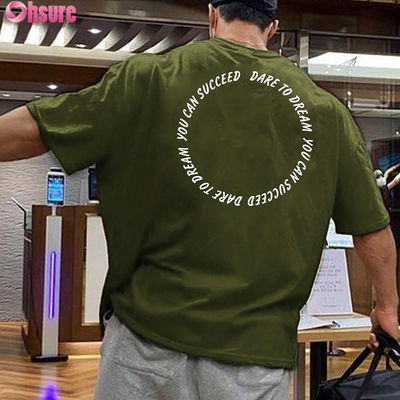 Op maat gemaakte heren sport T-shirt met korte mouwen Groothandel Sneldrogende Fitness Workout Sportkleding Atletische heren sport T-shirts