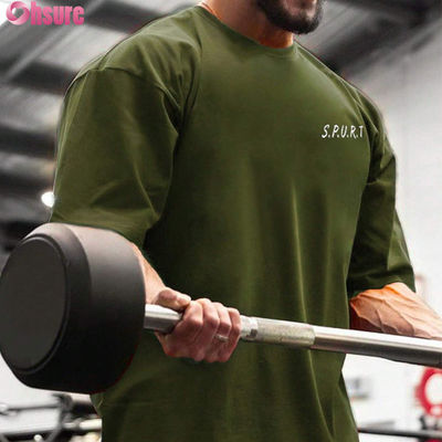 Op maat gemaakte heren sport T-shirt met korte mouwen Groothandel Sneldrogende Fitness Workout Sportkleding Atletische heren sport T-shirts